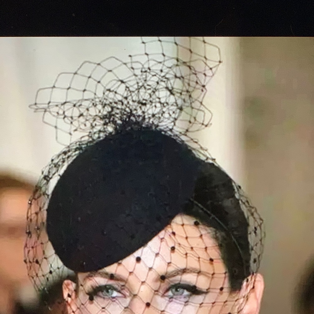 FELT TOPPER HAT FISHNET VEIL BLACK - Picture 2 of 5